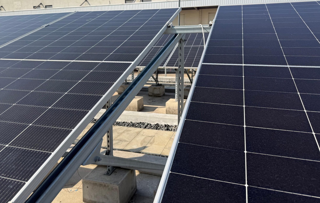 Lightweight Rigid Solar Panels